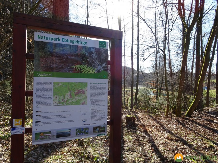 Auf-den-Hoehen-des-Ebbegebirge-01