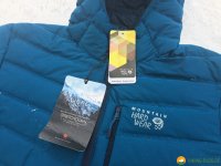 Mountain-Hardwear-StretchDown-Hooded-02